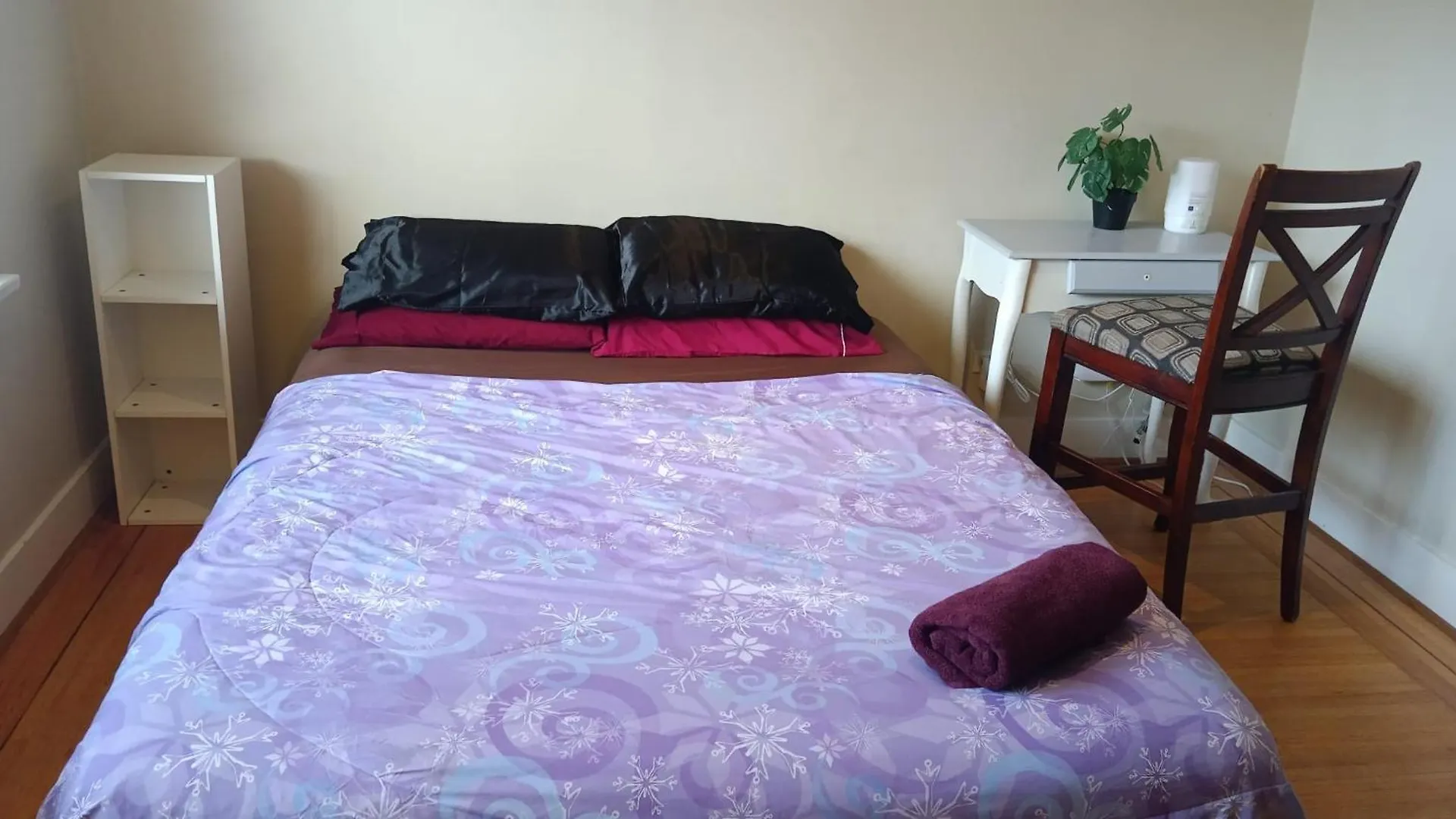 Vancouver Cozy Room- Near Kits Beach, Downtown & Ubc Homestay